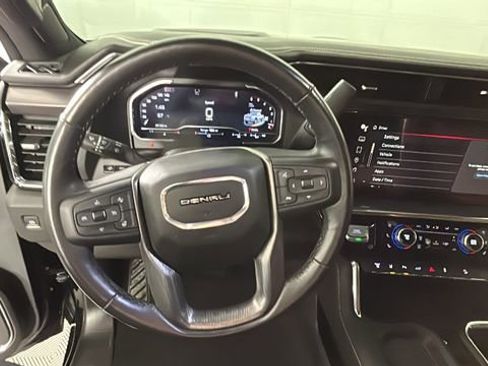 Used 2024 GMC Sierra 2500 Denali Ultimate w/ LPO, GMC Protection Package AWD/4WD image 15