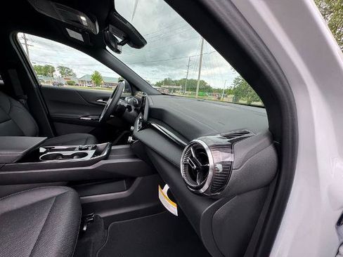 New 2026 Chevrolet Equinox LT w/ Convenience Package II image 26