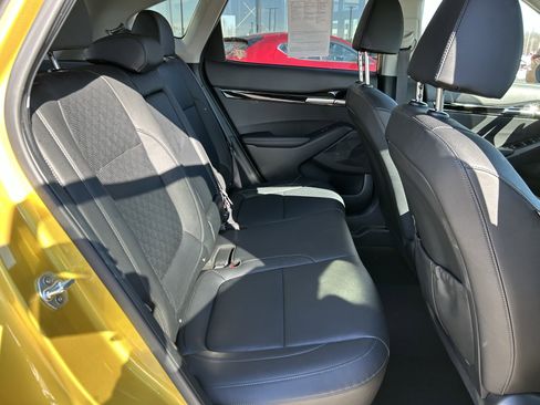 Used 2021 Kia Seltos SX image 24