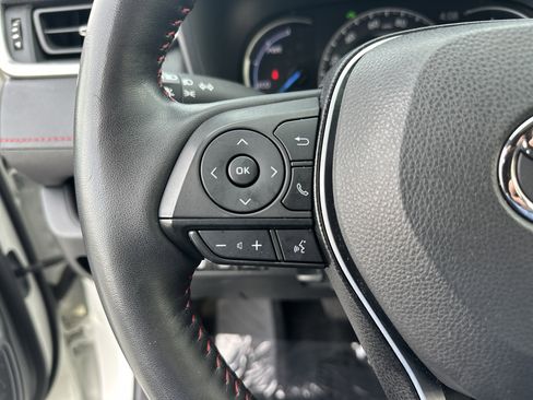 Used 2022 Toyota RAV4 XSE w/ Premium Package image 19