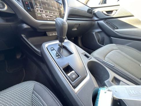 Used 2024 Subaru Crosstrek 2.0i Premium w/ Crosstrek Mirror Package image 19
