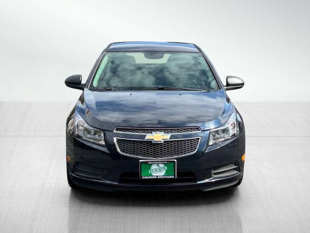 Used 2014 Chevrolet Cruze LS FWD image 2
