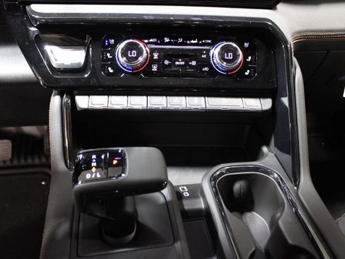 New 2026 GMC Sierra 1500 AT4 w/ Technology Package AWD/4WD image 36
