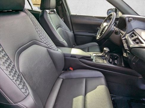 Used 2019 Lexus UX 250h image 20