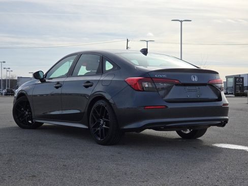 Used 2023 Honda Civic Sport image 14