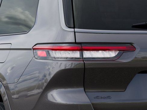 New 2026 Jeep Grand Cherokee L Summit AWD/4WD image 5