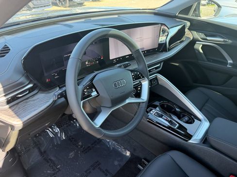 New 2026 Audi Q5 Premium image 11