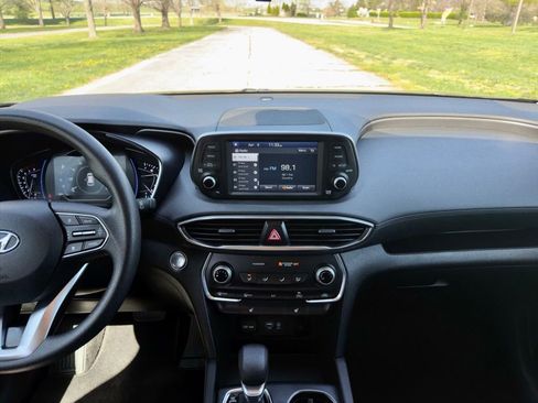 Used 2019 Hyundai Santa Fe SEL image 5