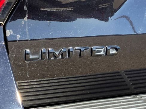 Certified 2021 Ford Expedition Limited image 30