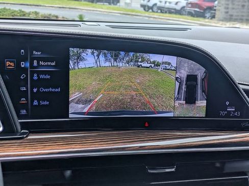 Used 2023 Cadillac Escalade ESV Premium Luxury w/ Performance Package image 22