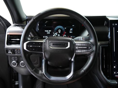 Used 2025 GMC Yukon Denali AWD/4WD image 44