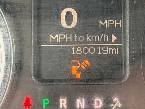 Used 2016 RAM 2500 Tradesman w/ Chrome Appearance Group image 17