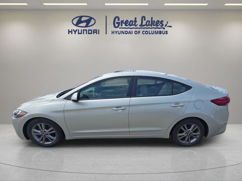 Used 2017 Hyundai Elantra Value Edition w/ Cargo Package FWD image 2