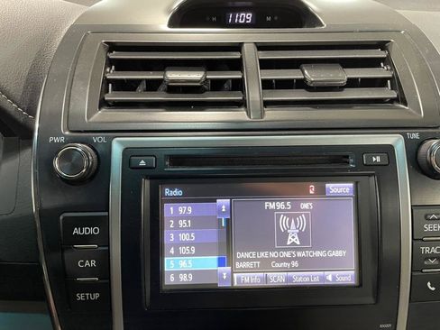 Used 2014 Toyota Camry LE FWD image 29