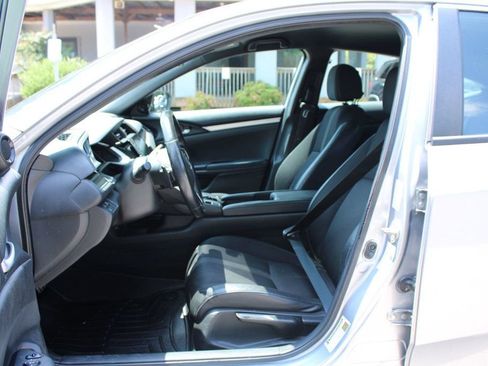 Used 2019 Honda Civic Sport image 13