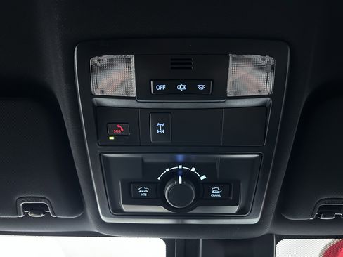 Certified 2023 Toyota Tacoma TRD Off-Road image 32