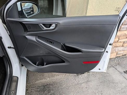 Used 2018 Hyundai Ioniq Limited FWD image 30