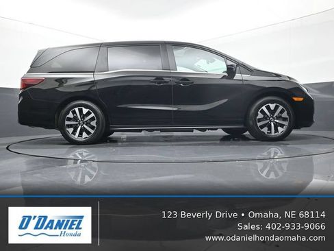 Used 2026 Honda Odyssey EX-L image 13