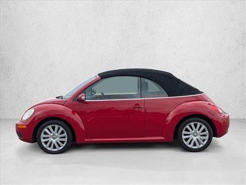 Used 2009 Volkswagen Beetle S image 8