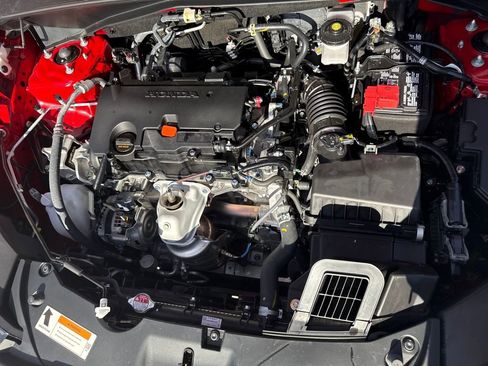 Used 2025 Honda HR-V Sport image 28