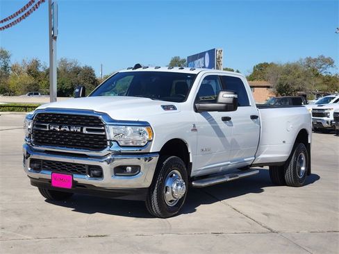 Used 2023 RAM 3500 Big Horn w/ Level 1 Equipment Group image 3