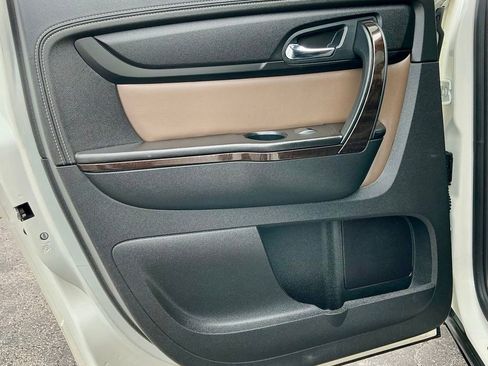 Used 2015 GMC Acadia SLT FWD image 32