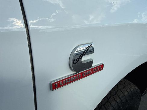 Used 2024 RAM 3500 Tradesman w/ Chrome Appearance Group AWD/4WD image 27