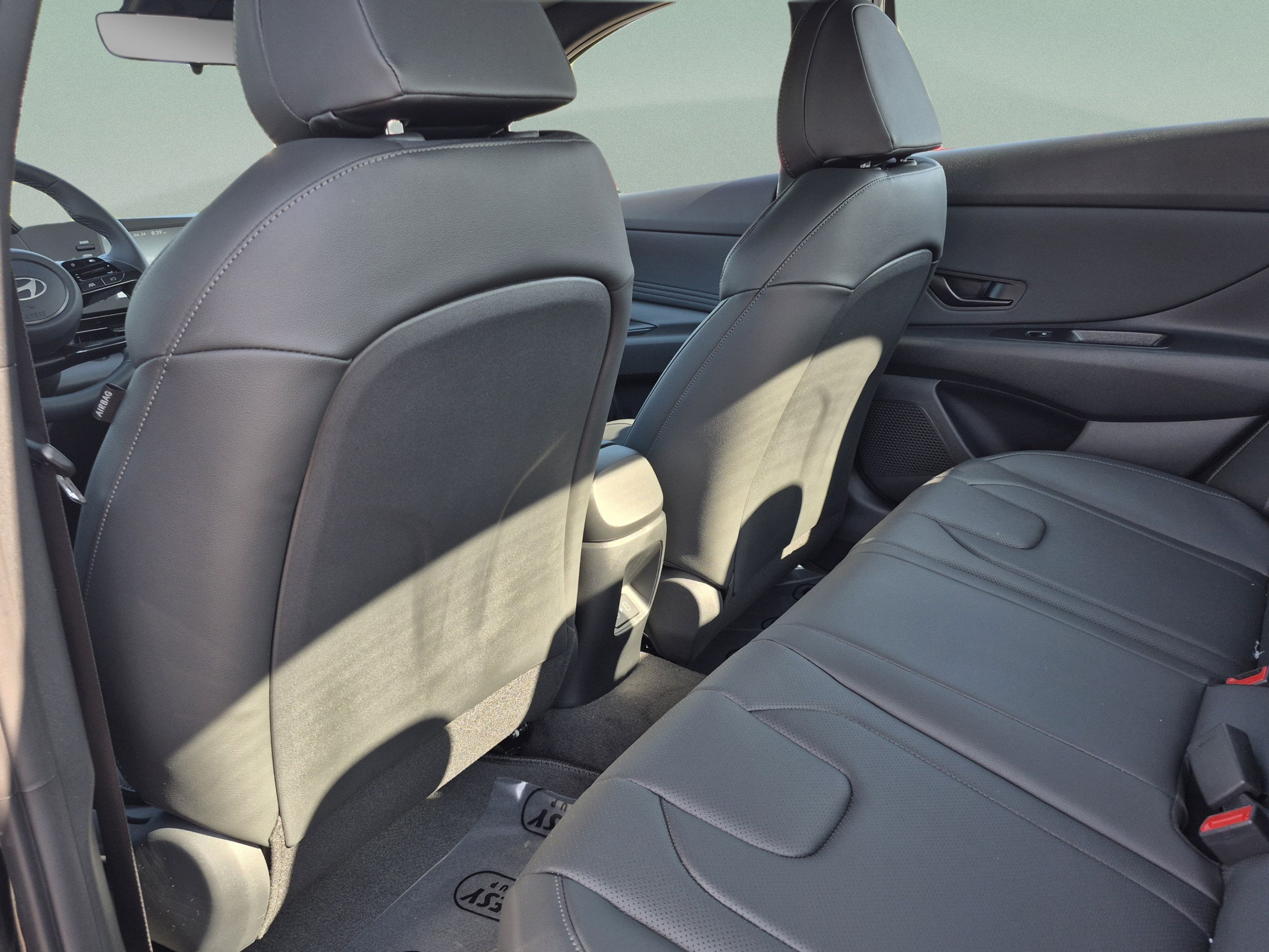 New 2026 Hyundai Elantra SEL Sport FWD image 14