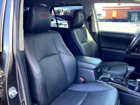 Used 2021 Toyota 4Runner Venture AWD/4WD image 12