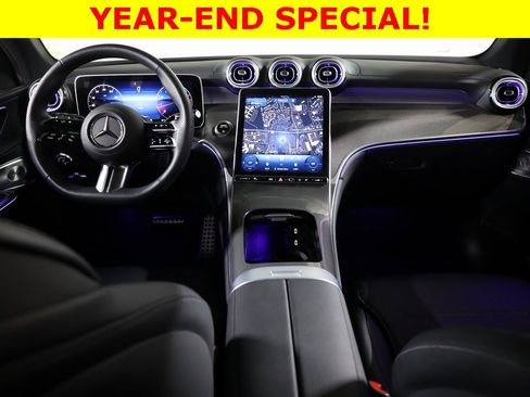 Used 2025 Mercedes-Benz GLC 300 4MATIC image 38