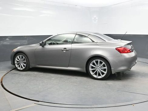 Used 2009 INFINITI G37 Convertible w/ Premium Pkg RWD image 4