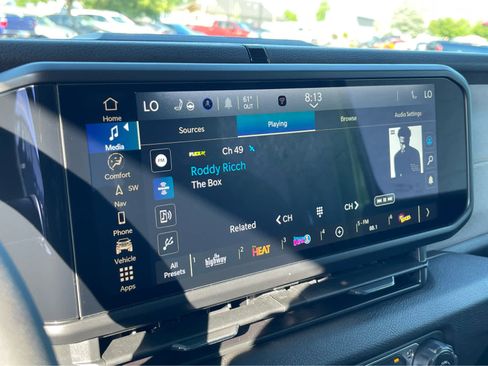 New 2025 Jeep Gladiator Sport image 16