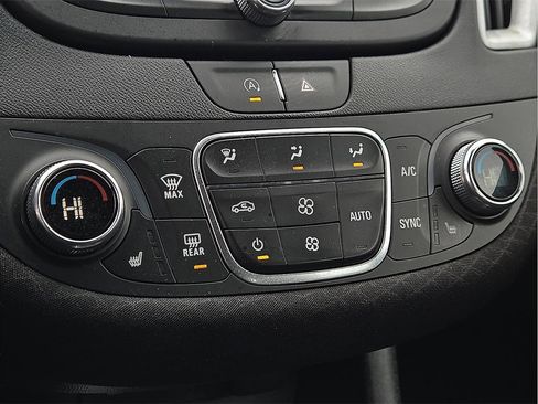 Used 2024 Chevrolet Malibu LT image 14