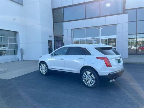 Certified 2018 Cadillac XT5 Premium Luxury FWD image 3