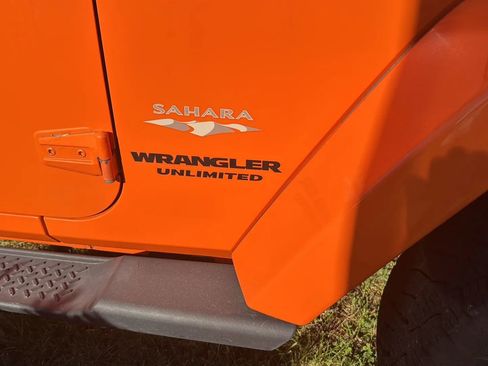 Used 2012 Jeep Wrangler Unlimited Sahara image 4