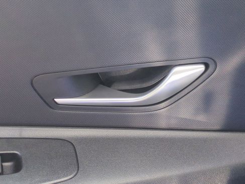 Used 2024 Hyundai Elantra SEL FWD image 29