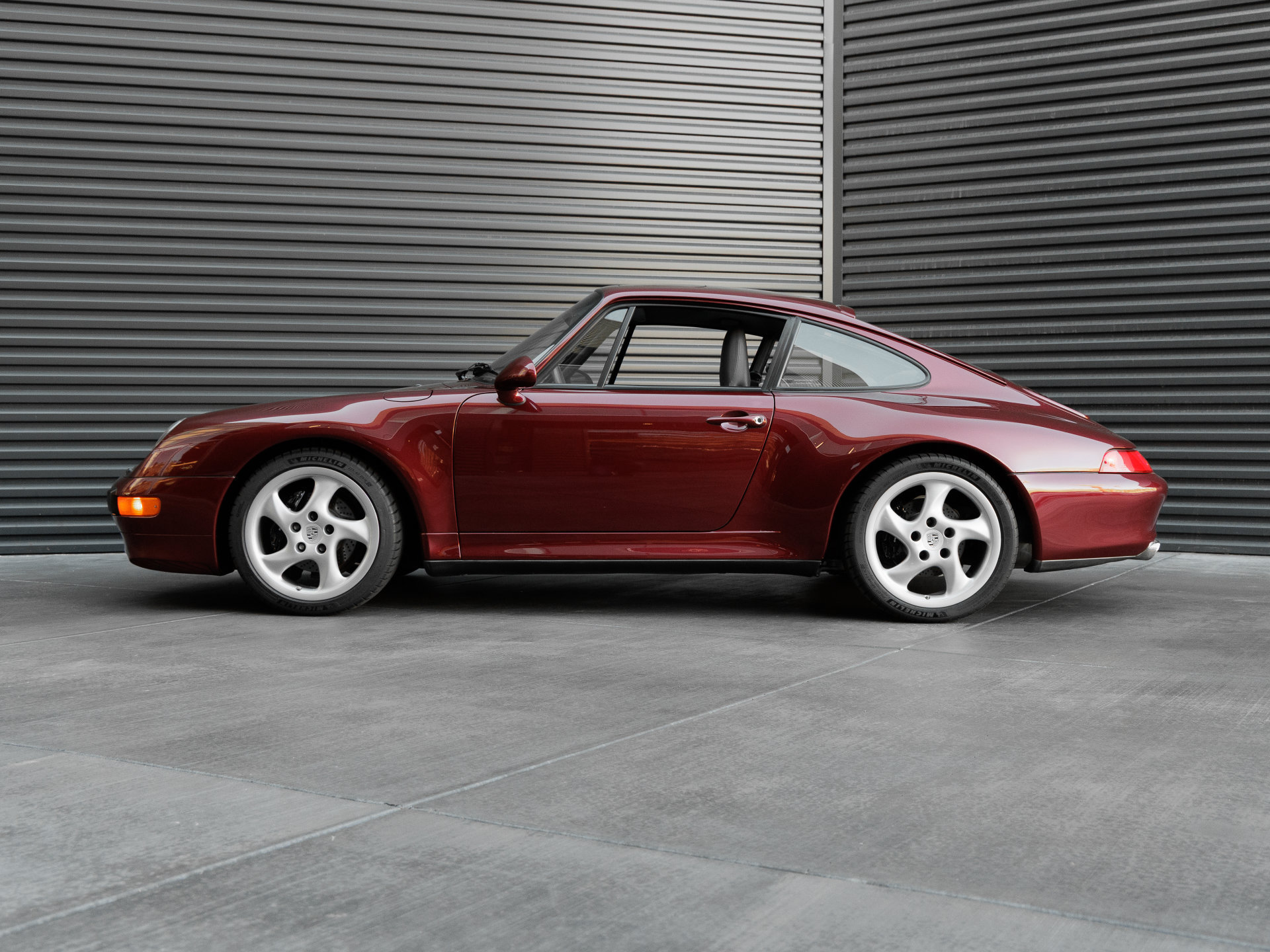 Used 1997 Porsche 911 Carrera S RWD image 2
