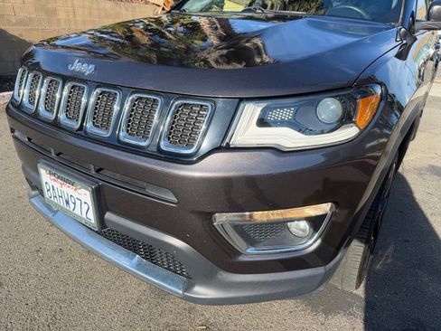 Used 2018 Jeep Compass Limited w/ Navigation Group AWD/4WD image 5