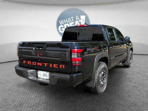 Used 2025 Nissan Frontier PRO-4X w/ Pro Convenience Package AWD/4WD image 3