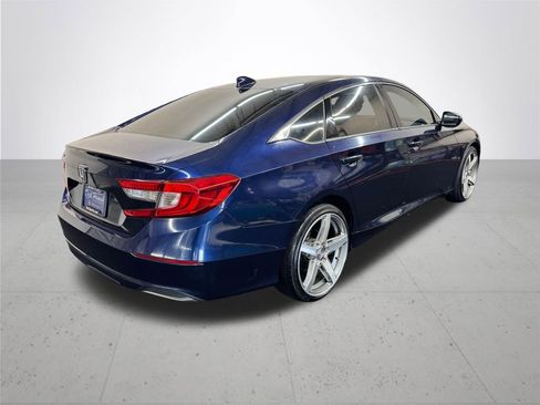 Used 2018 Honda Accord LX image 7