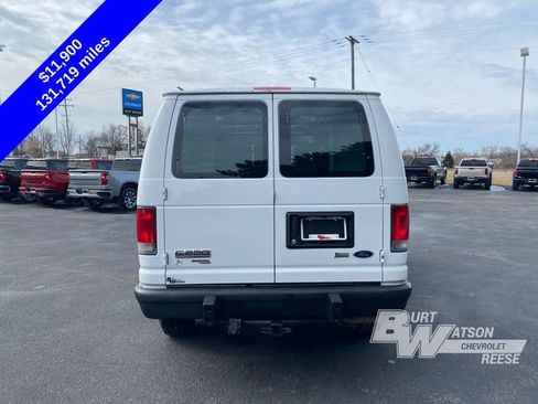 Used 2014 Ford E-250 and Econoline 250 w/ Power Group image 6