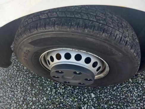 Used 2019 Mercedes-Benz Sprinter 170 Cargo image 12