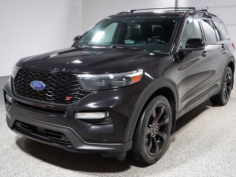 Used 2021 Ford Explorer ST w/ ST Street Pack image 34