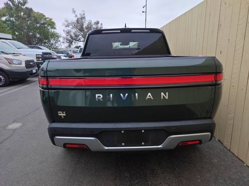 Used 2022 Rivian R1T Adventure AWD/4WD image 4