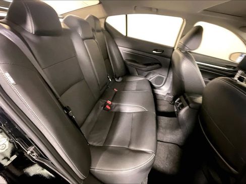 Used 2025 Nissan Altima 2.5 SL AWD/4WD image 35