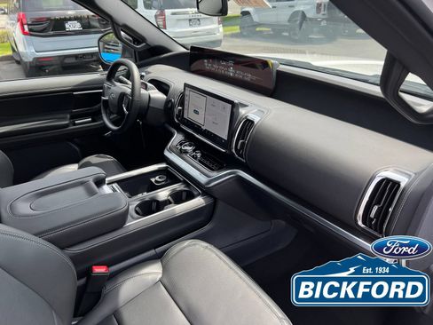 New 2026 Ford Expedition Platinum w/ Stealth Appearance Package AWD/4WD image 20