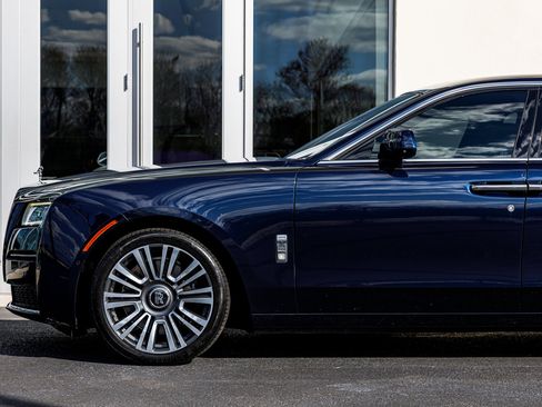 Certified 2023 Rolls-Royce Ghost image 4