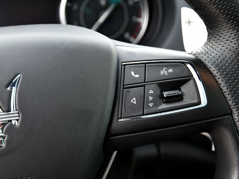 Used 2023 Maserati Levante Modena image 12