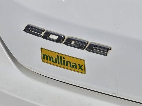 Used 2020 Ford Edge Titanium FWD image 15