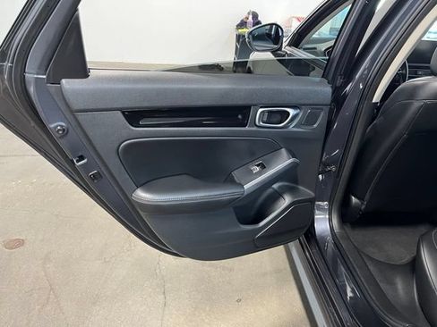 Used 2022 Honda Civic Touring image 19